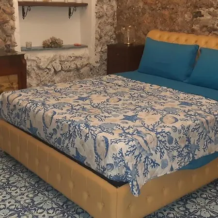 Tesoro Antico Apartment *