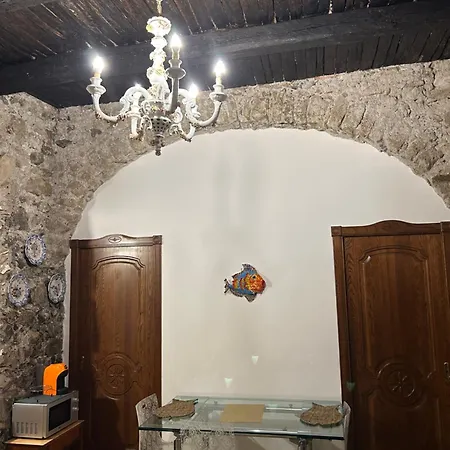Tesoro Antico Apartment